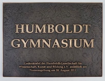 Gedenktafel am Humboldt-Gymnasium Hettstedt